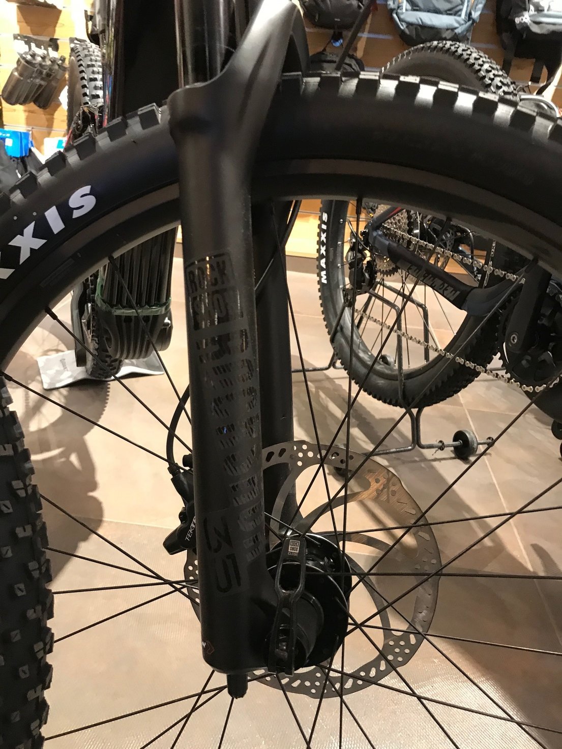 LIV INTRIGUE E+2 PRO_Forcella_RockShox