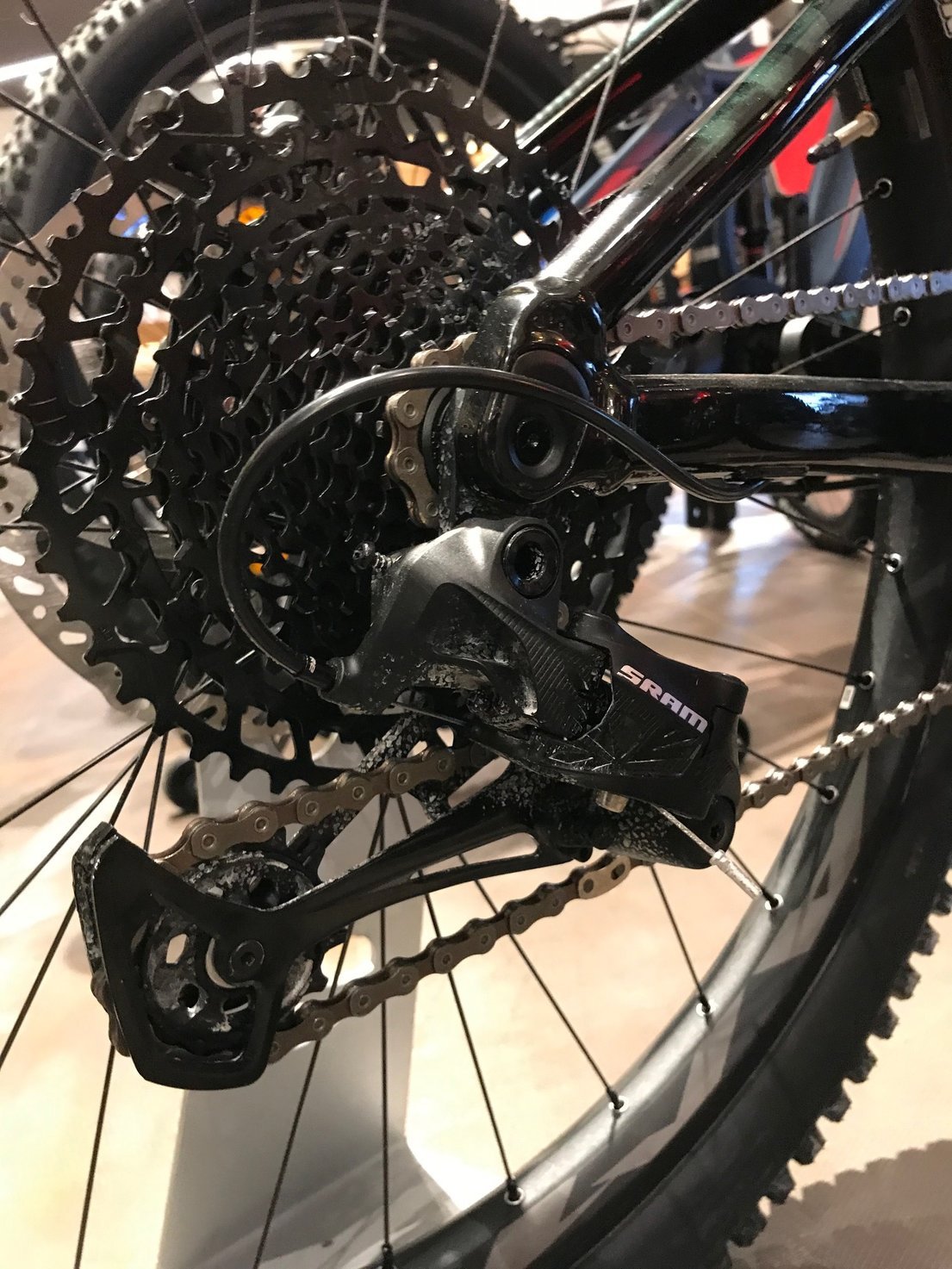 LIV INTRIGUE E+2 PRO_Gruppo_Sram Sx