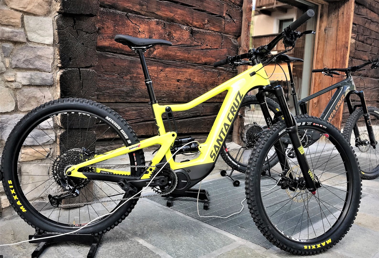 HECKLER CC, la nuova E-bike Santa Cruz da MTR Livigno!: Immagine 1